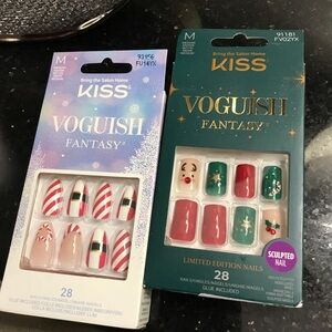 KISS Voguish Fantasy Limited Edition Nails - Red and Green